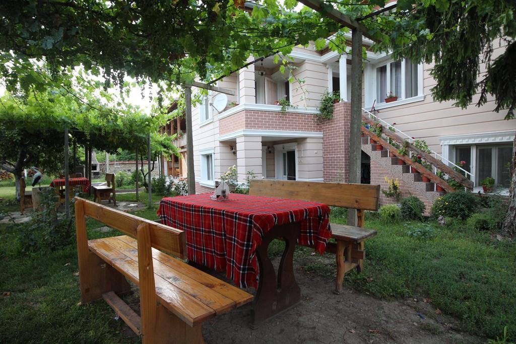 Slanchevata Kashta Hotel Kruşuna Exterior foto