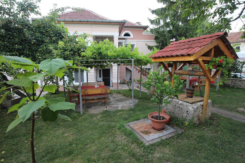 Slanchevata Kashta Hotel Kruşuna Exterior foto